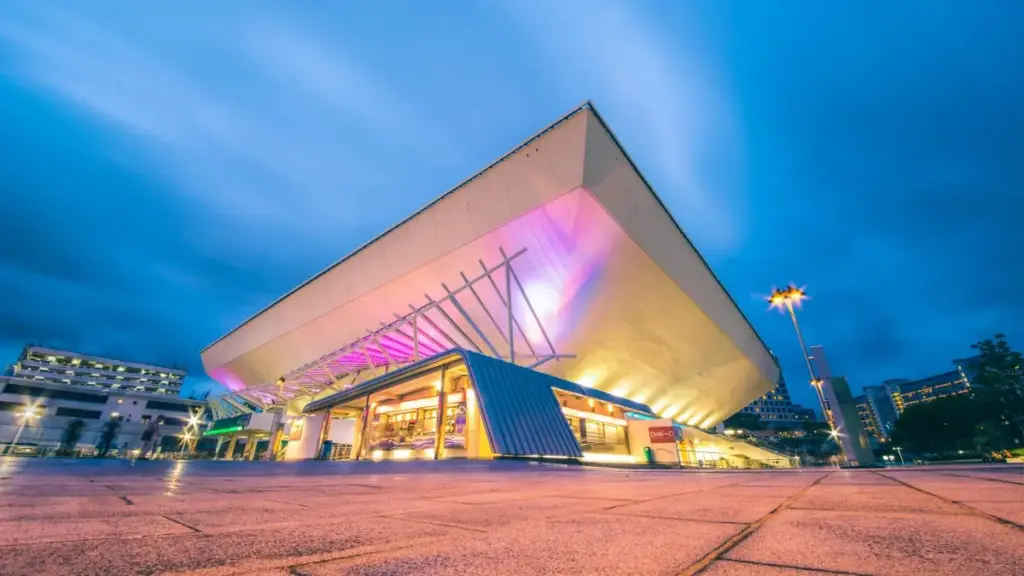 Gwida prattika għal advertisers f’Malta: taktik#s u kanali reali biex issib u tittestja b’creators ta’ Viber f’Oman, inkluża outreach lokali, micro-influencers u esperimenti ta’ MVP.