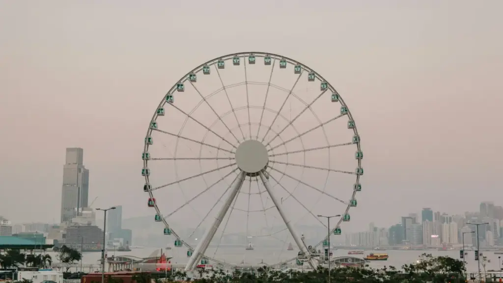 Gwida prattika għal reklami f’Malta: kif issib u tikkollabora ma’ kreaturi Etsy mill-Iċeland biex iżżid il-bejgħ online tiegħek.